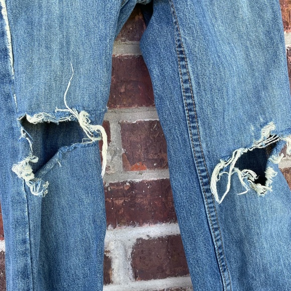 Little Boy’s Arizona Destroyed Bootcut Jeans Size 4 Slim - Picture 2 of 13